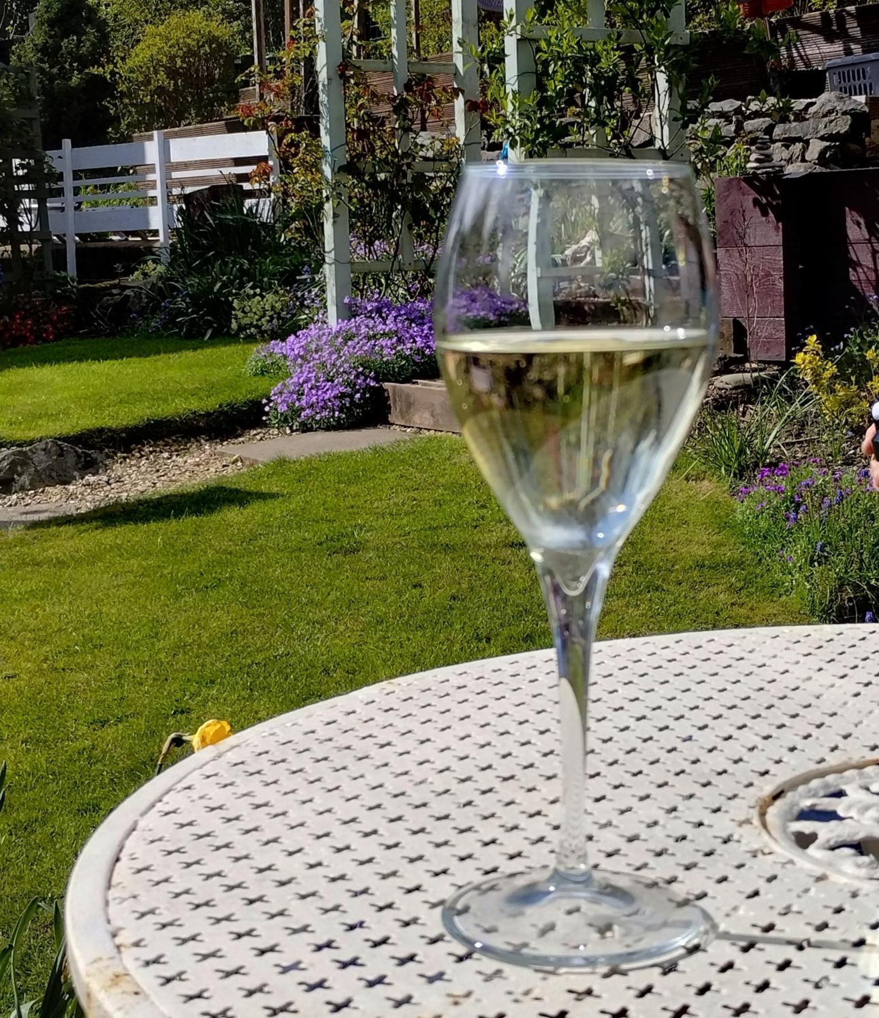 Pentre Isaf Bed & Breakfast Конуи Екстериор снимка
